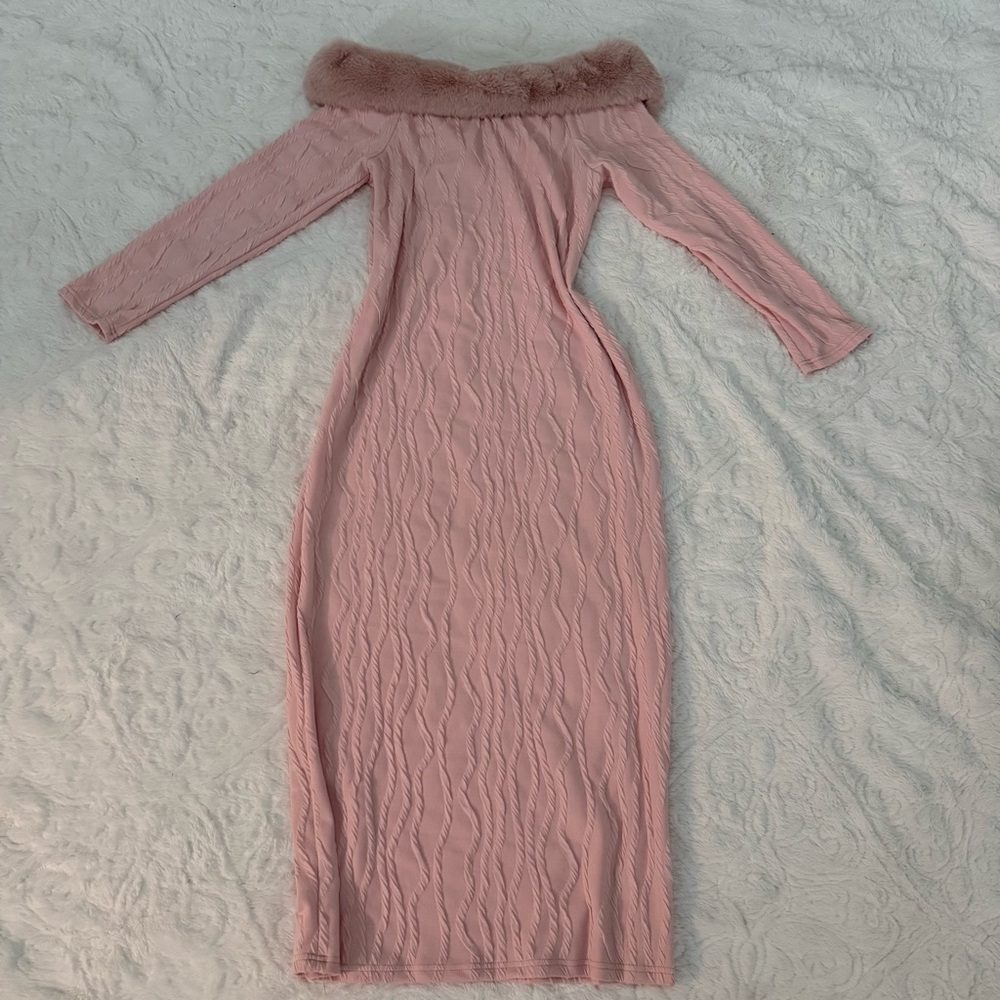 Pink Off-Shoulder fur Long Sleeve Bodycon Dress